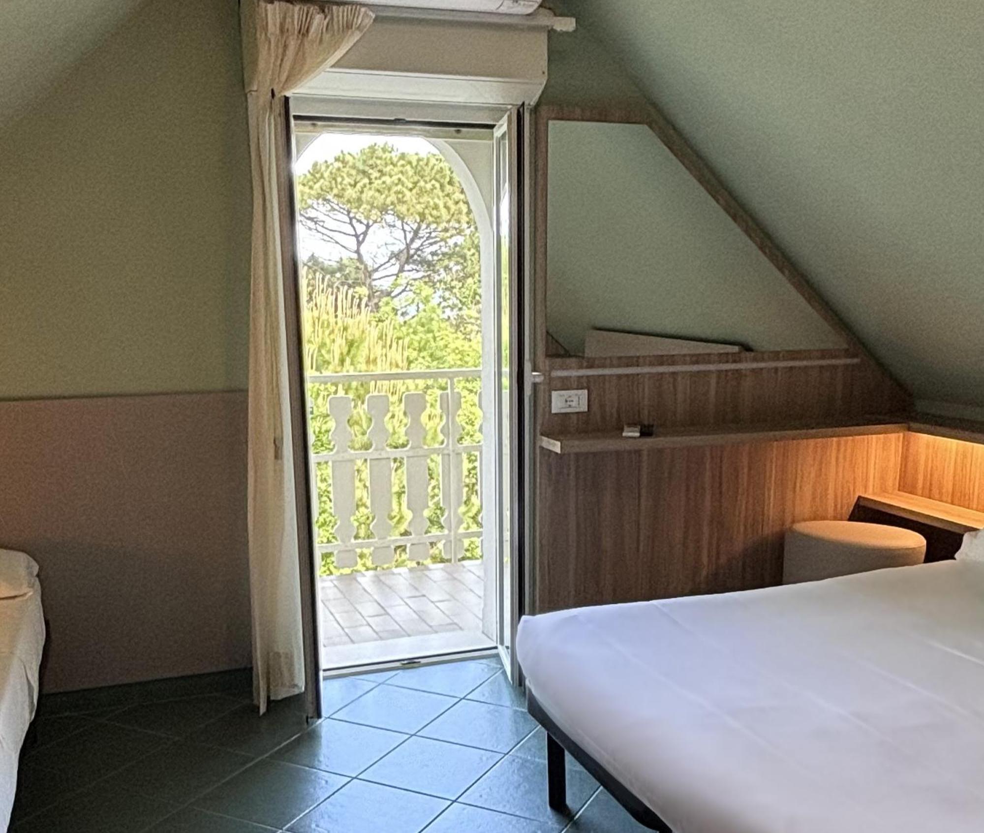 Triple Room Sea View,1590382072:JPEG